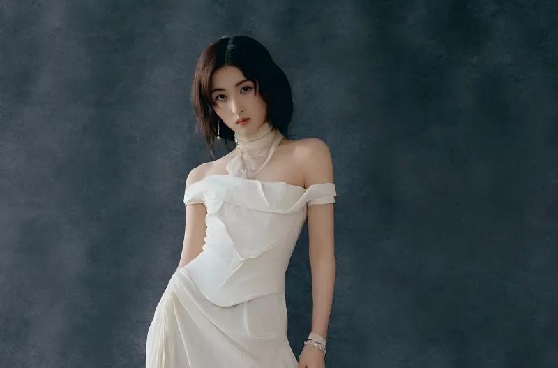 陈丽华遗体告别仪式现场，白岩松朱军出席，86 版西游成员含泪送别